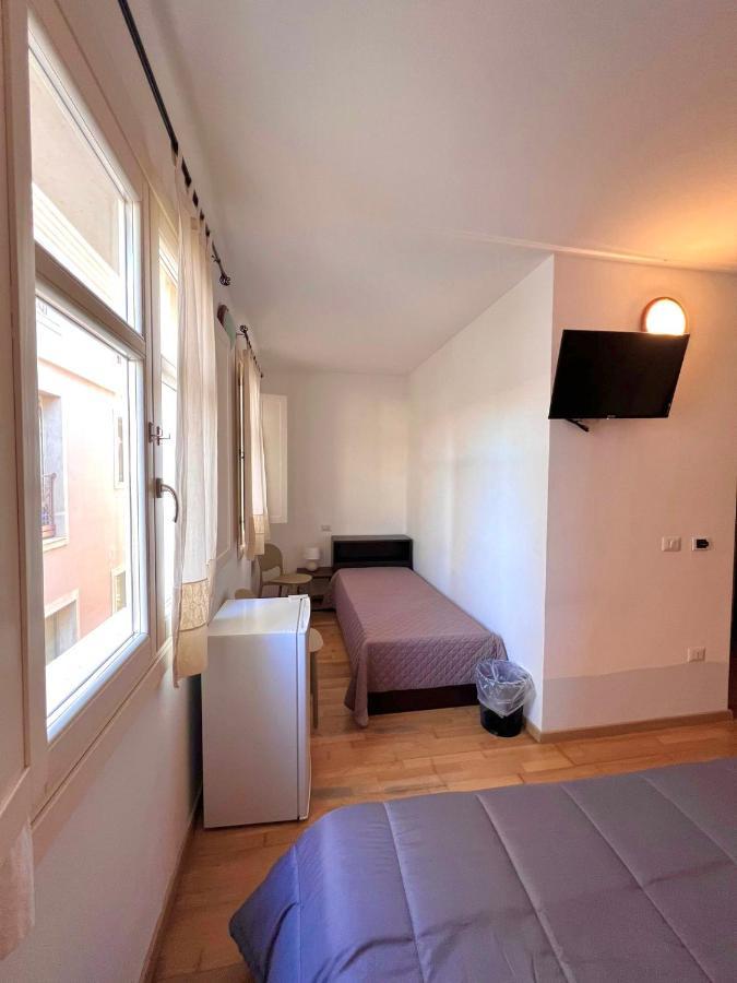 Il Vicoletto Guest House Порто-Торрес Екстер'єр фото